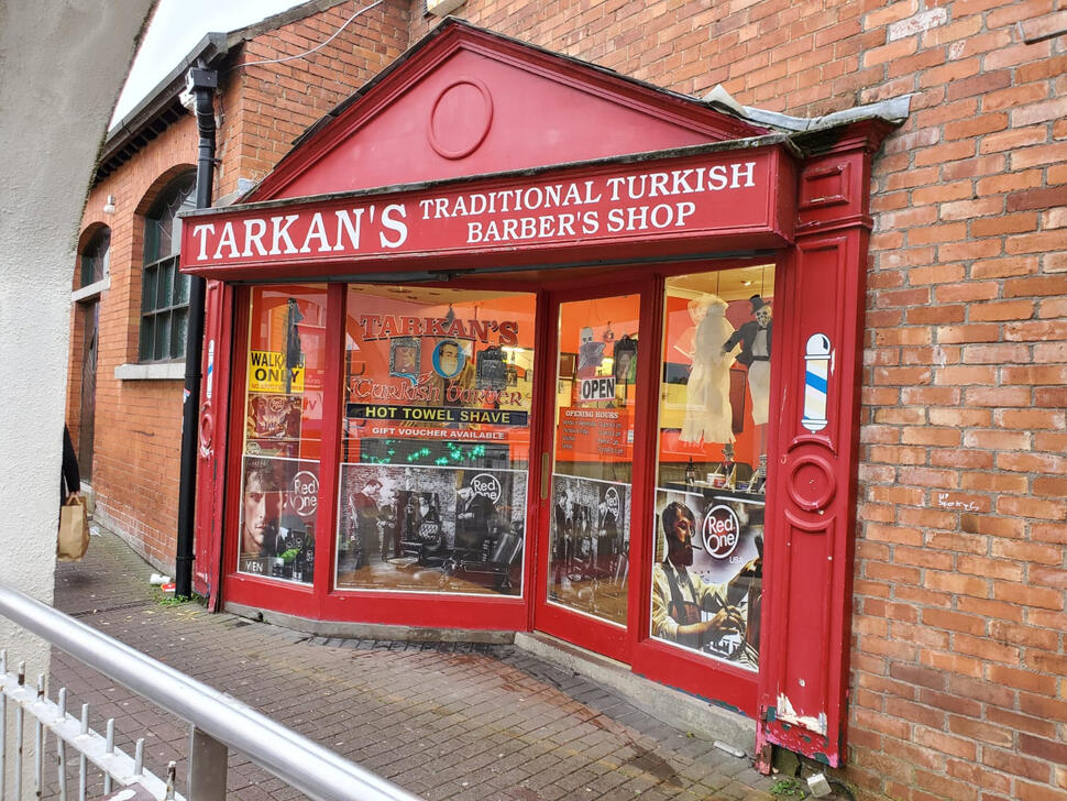 Tarlan barber outside Tarlan barber outside